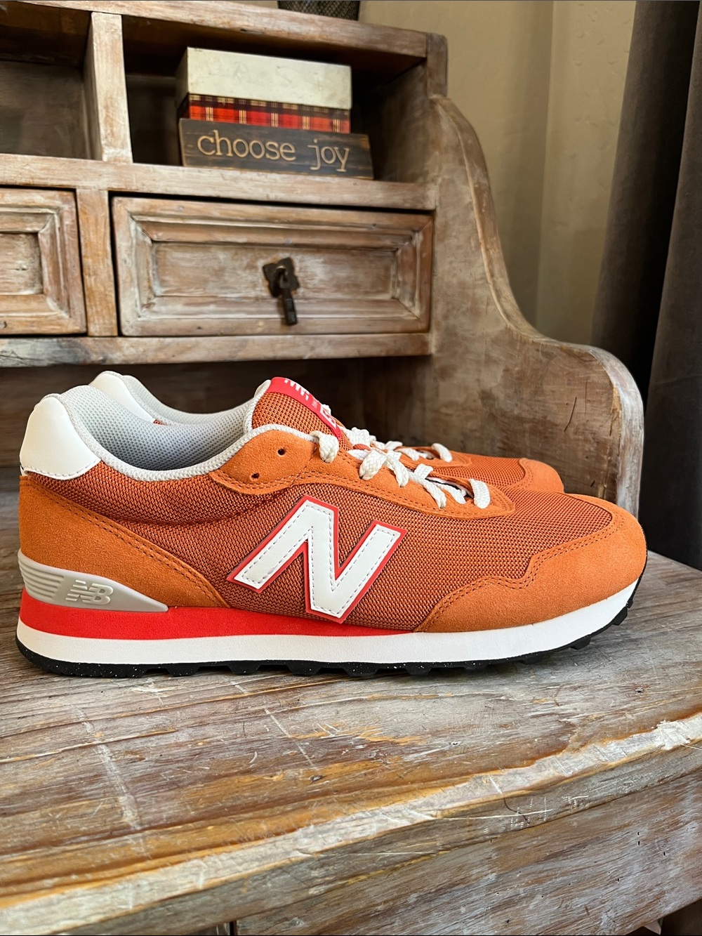 🧡 NWOT New Balance 515 sneakers Suede and Canvas Orange size 9 Men / 10.5 Women